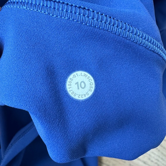 Like New Lululemon Swift Speed HighRise 28” Tight in Psychic - Picture 2 of 3